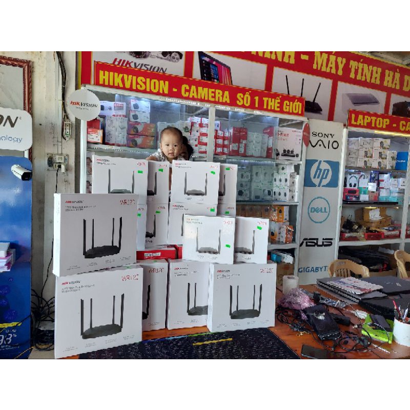 Phát Wifi  HIKVISION DS-3WR12C 2 râu /4 râu