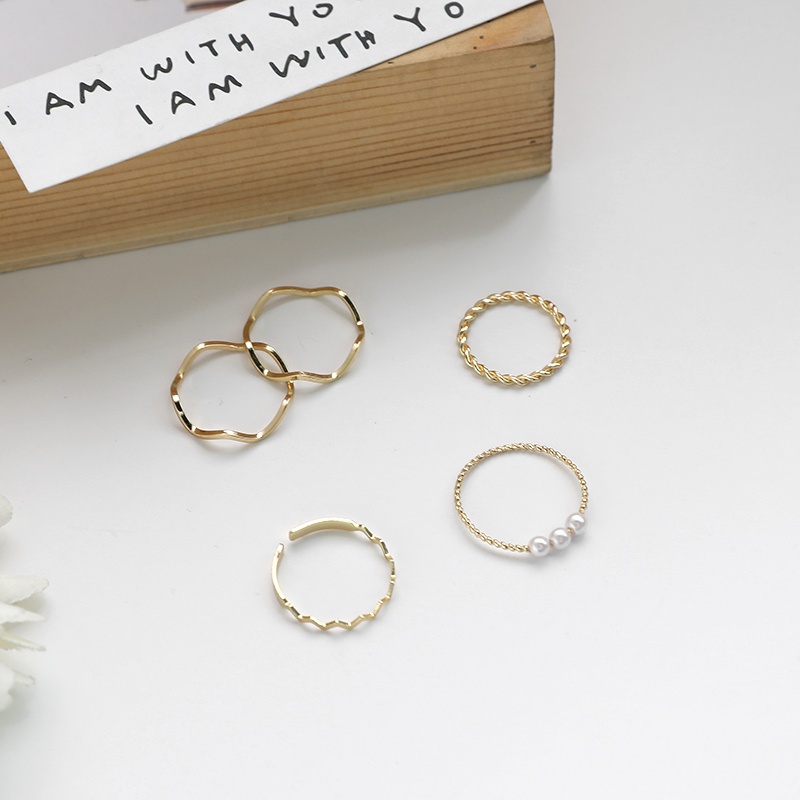 Set nhẫn đeo tay bằng hợp kim phong cách sang trọng