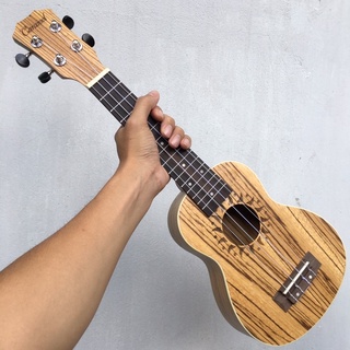 Đàn Ukulele gỗ Caramel®️| Size soprano 21'.
