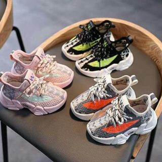 Combo 2 đôi giày cho bé