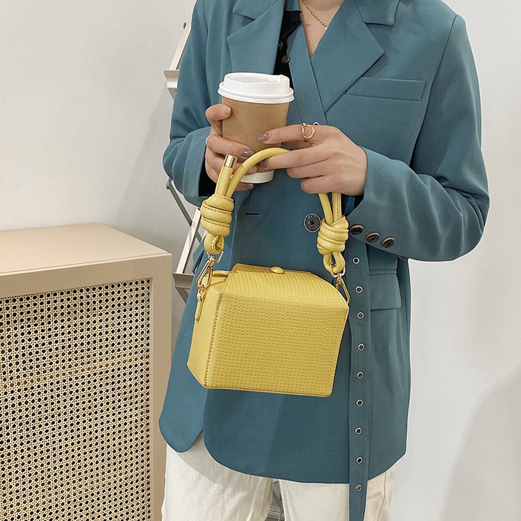 Túi Đeo Chéo Thời Trang Hàn Cho Nữ