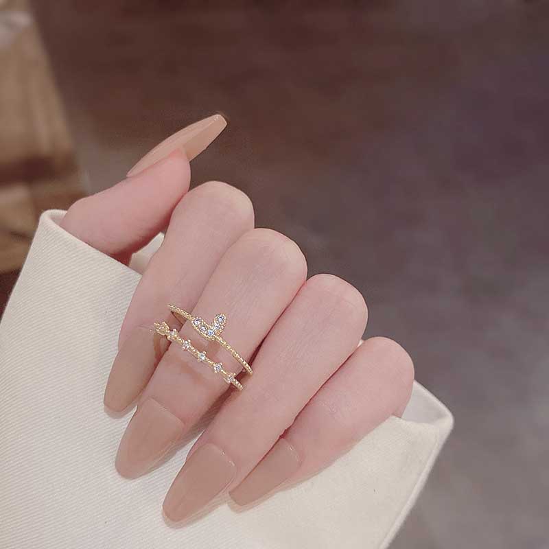 Nhẫn Đính Hôn Bằng Thép Titan Mạ Vàng Hai Lớp Đính Đá Zircon Hình Trái Tim Thời Trang Cho Nữ