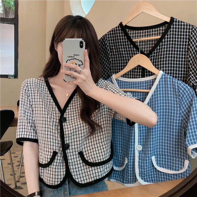 [SẴN] Áo kẻ sọc croptop 2 khuy cổ V vintage sang chảnh mát mẻ (ảnh thật ở cuối) | BigBuy360 - bigbuy360.vn