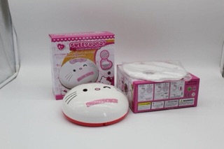 ROBOT HÚT BỤI CÓ NHẠC DORAEMON & HELLO KITTY