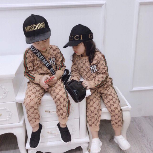Bộ anh em sỉ 118