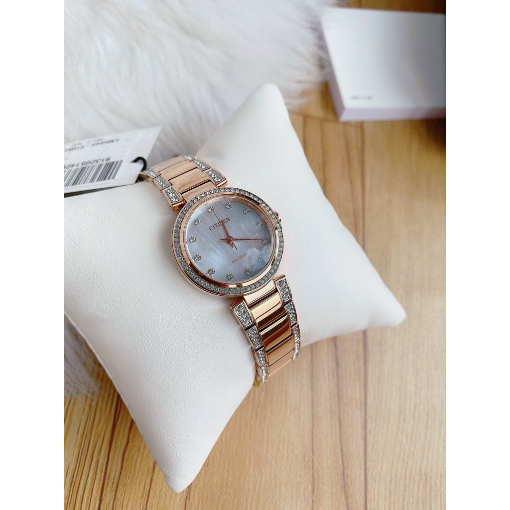 Đồng hồ nữ chính hãng Citizen EM0843-51D - Máy quartz pin năng lượng ánh sáng - Kính cứng