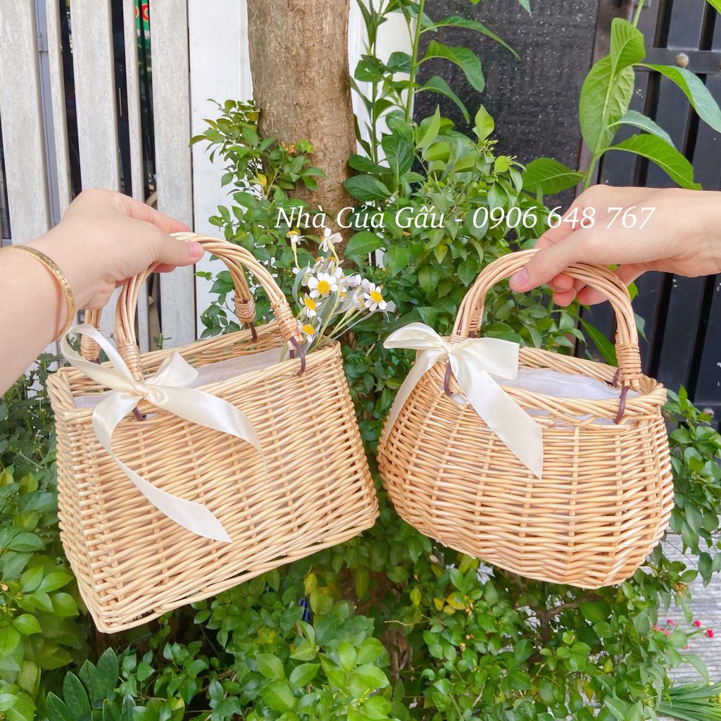 Giỏ mây đan nơ làm phụ kiện sống ảo là xuất sắc nha