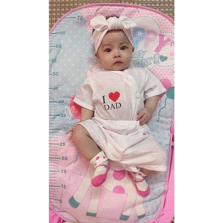 Bộ cộc tay cho bé sơ sinh 0-6 tháng I love Mom, i love Dad  khuy lệch chất vải cotton mềm mịn
