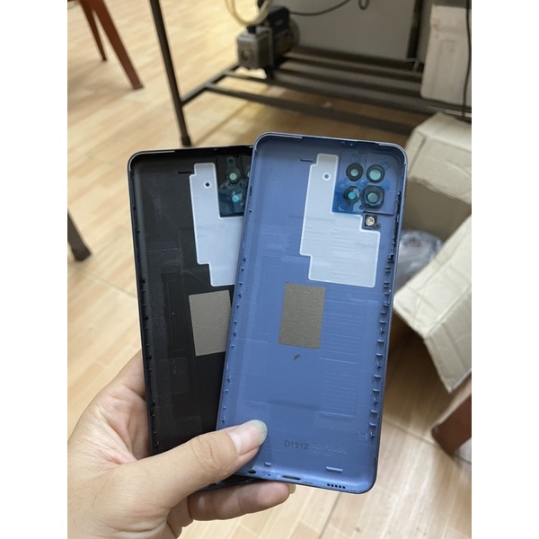 Nắp lưng Samsung M12  nhiều màu zin new