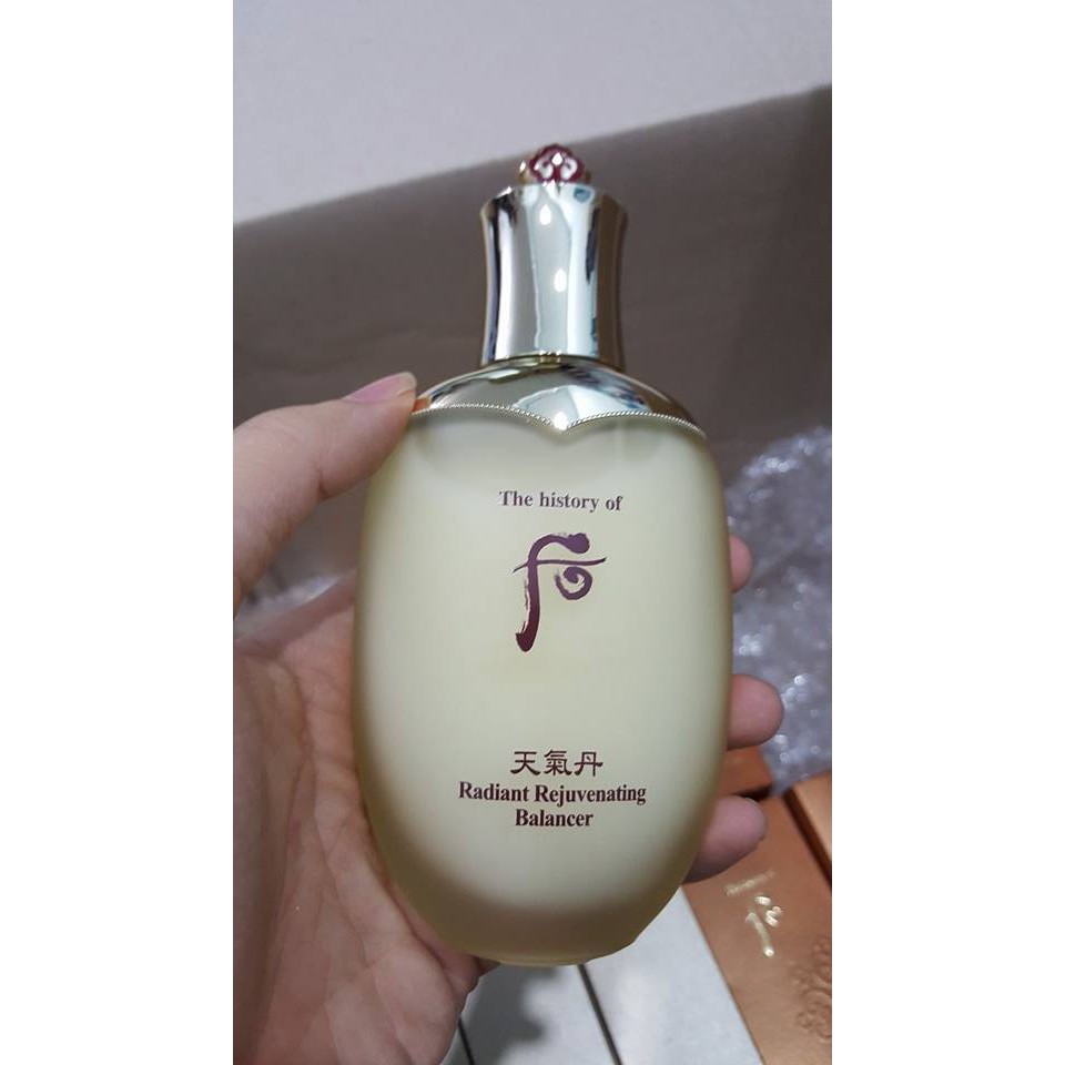 nước hoa hồng tái sinh da cao cấp hwa hyun