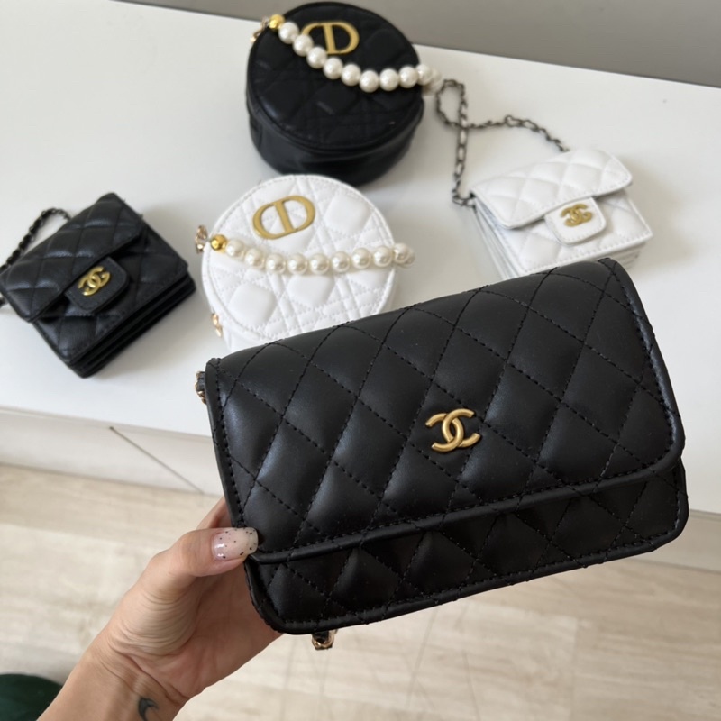 Túi Xách Mini Da Sần Dây Xích