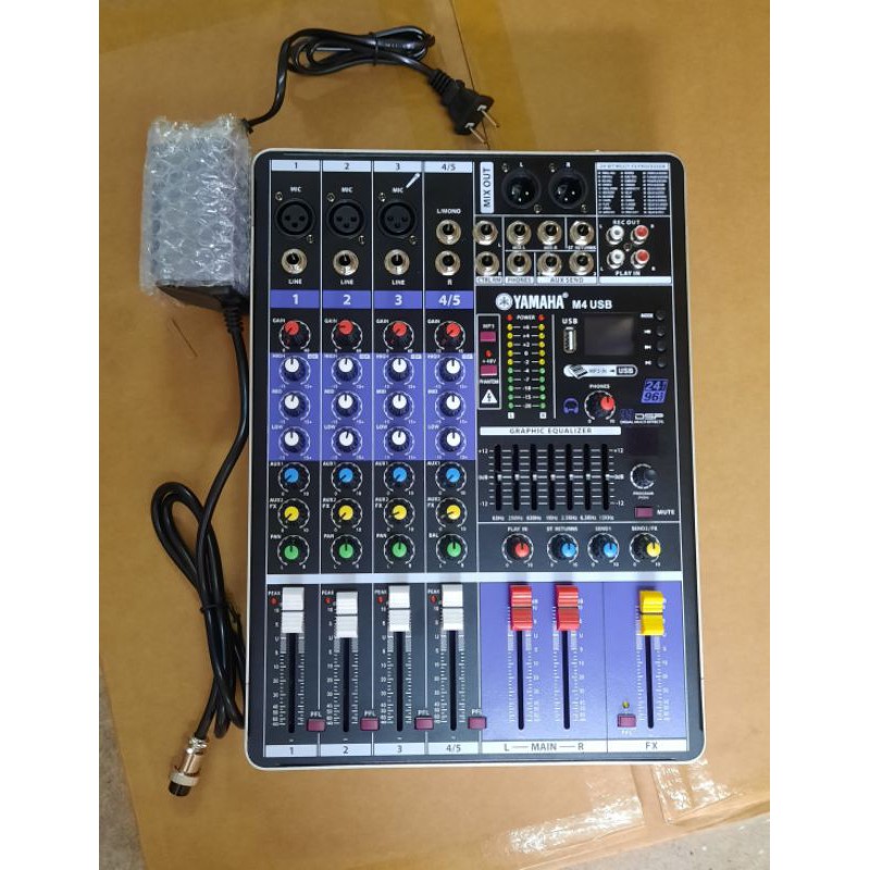 Bàn mixer Yamaha M4 - 99 hiệu ứng