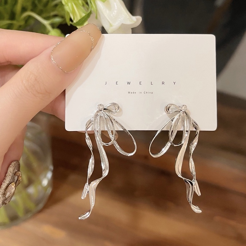 Khuyên Tai Kim Loại Hình Nơ Nhiều Lớp Sáng Tạo