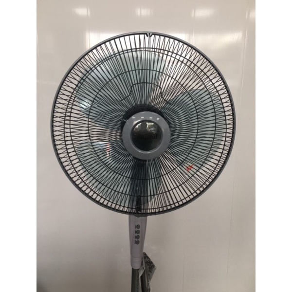 Quạt cây Mistral MSF1628WR - Có điều khiển từ xa - Nhâp khẩu Malaysia - Thương hiệu Úc - Quạt đứng