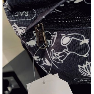 Balo Vans đen họa tiết thú