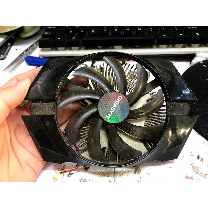 fan quạt tản nhiệt giga gtx 650 giga gtx 650ti - Tặng keo