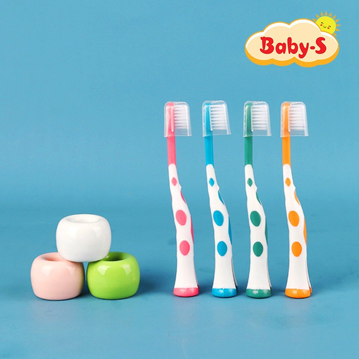 Set 4 bàn chải xuất Nhật cho bé từ 1-4 tuổi lông mềm mại hình hươu cao cổ đáng yêu Baby-S – SI015