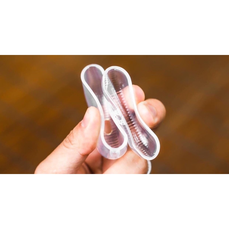 Ốp lưng Case chống sốc Eirpods 2, Pro trong suốt móc khóa nhôm, hỏa tốc HCM 30 phút