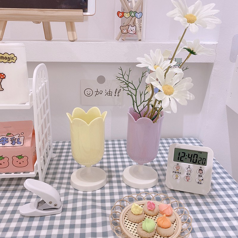 Hộp đựng bút/ đồ trang điểm đa năng hình hoa tulip