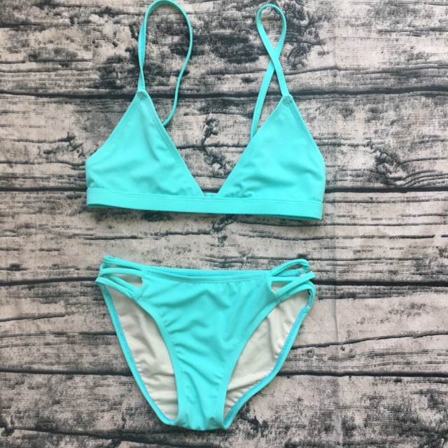 set bikini tam giác quần đóng chéo