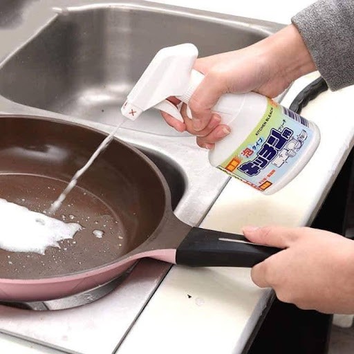 Chai xịt tẩy rửa đồ dùng nhà bếp 300ml Rocket Soap nội địa Nhật Bản