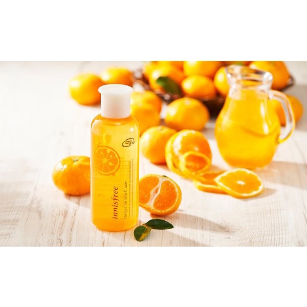 Nước Hoa Hồng Dưỡng Sáng Da Innisfree Tangerine Vita C Skin