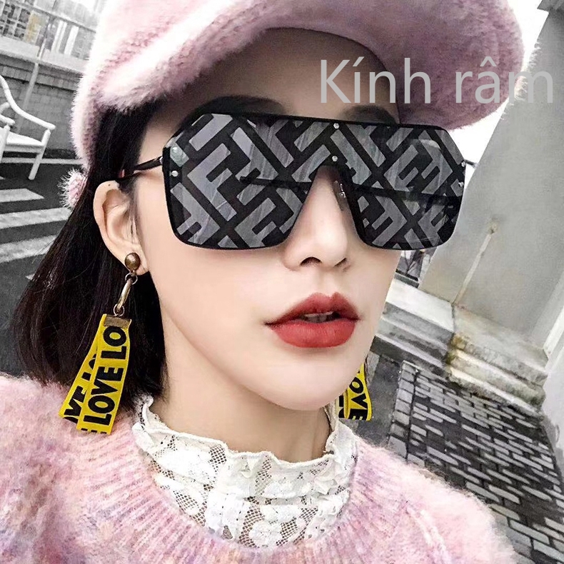 Kímh Mázt Gacng Traòn Phcang Cáoh Âcou Nỹ Thefời Tròng Chá Mữ