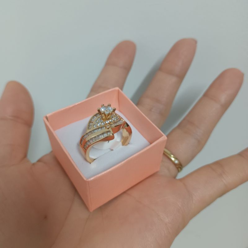 Nhẫn nữ đính đá pha lê sang chảnh đi tiệc đi chơi đều sang trọng thanh lịch chất liệu Thép Titan không đen không gỉ