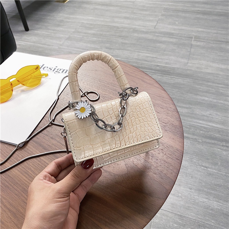 Túi Mini Nhỏ Đeo Chéo Phối Xích Hoa Cúc Xinh Xắn