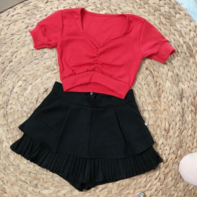 Áo kiểu rút ngực ngực tay phồng form croptop