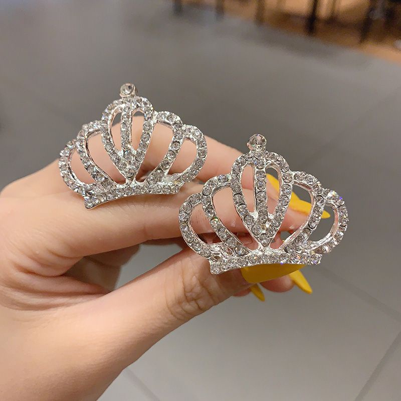 Vương miện công chúa cho bé gái.