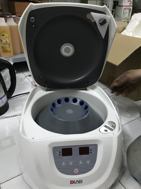 Máy li tâm Dlab 12 ống làm PRP cho spa - bảo hành 12 tháng