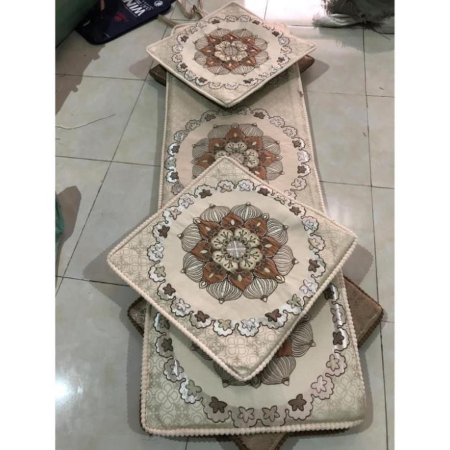 Thảm Ghế Hoàng Gia