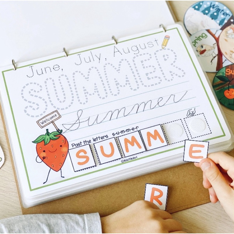 học liệu bóc dán Montessori : “SUMMER BUSY BOOK - MÙA HÈ”.