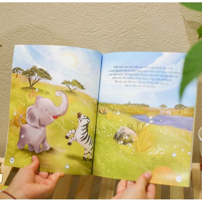 Truyện Kể Cho Bé Trước Giờ Đi Ngủ - Khói Và Xám cuốn sách hóm hỉnh về tình bạn, tặng 1 sticker nhân vật