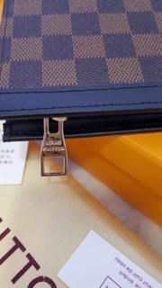 Clutch cầm tay lv