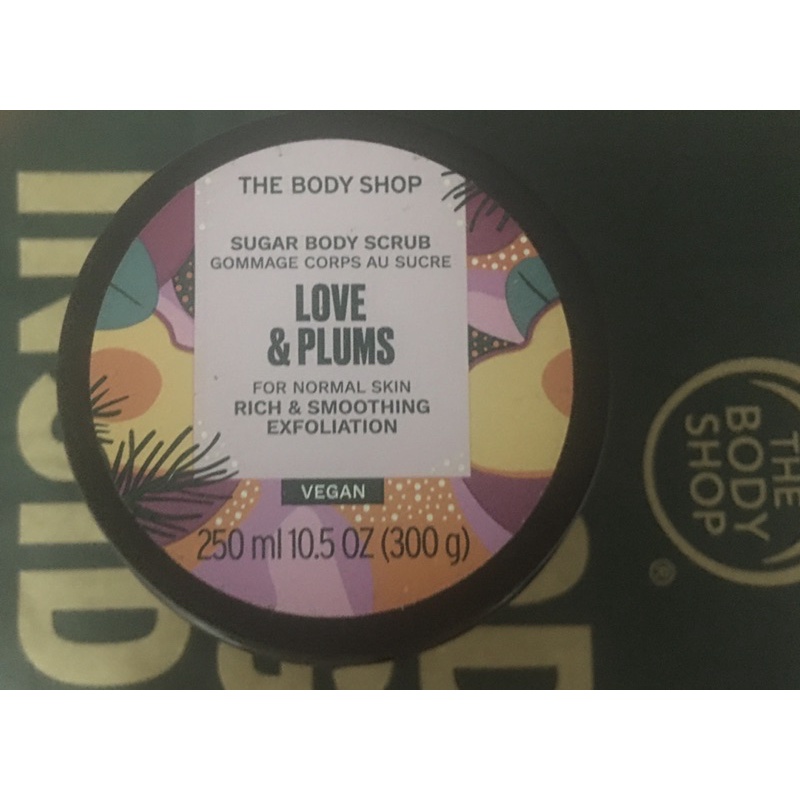 Tẩy Tế Bào Chết The Body Shop Love & Plums Body Scrub 250ml