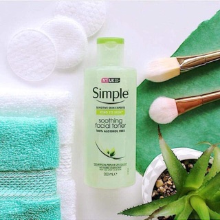 Nước hoa hồng simple