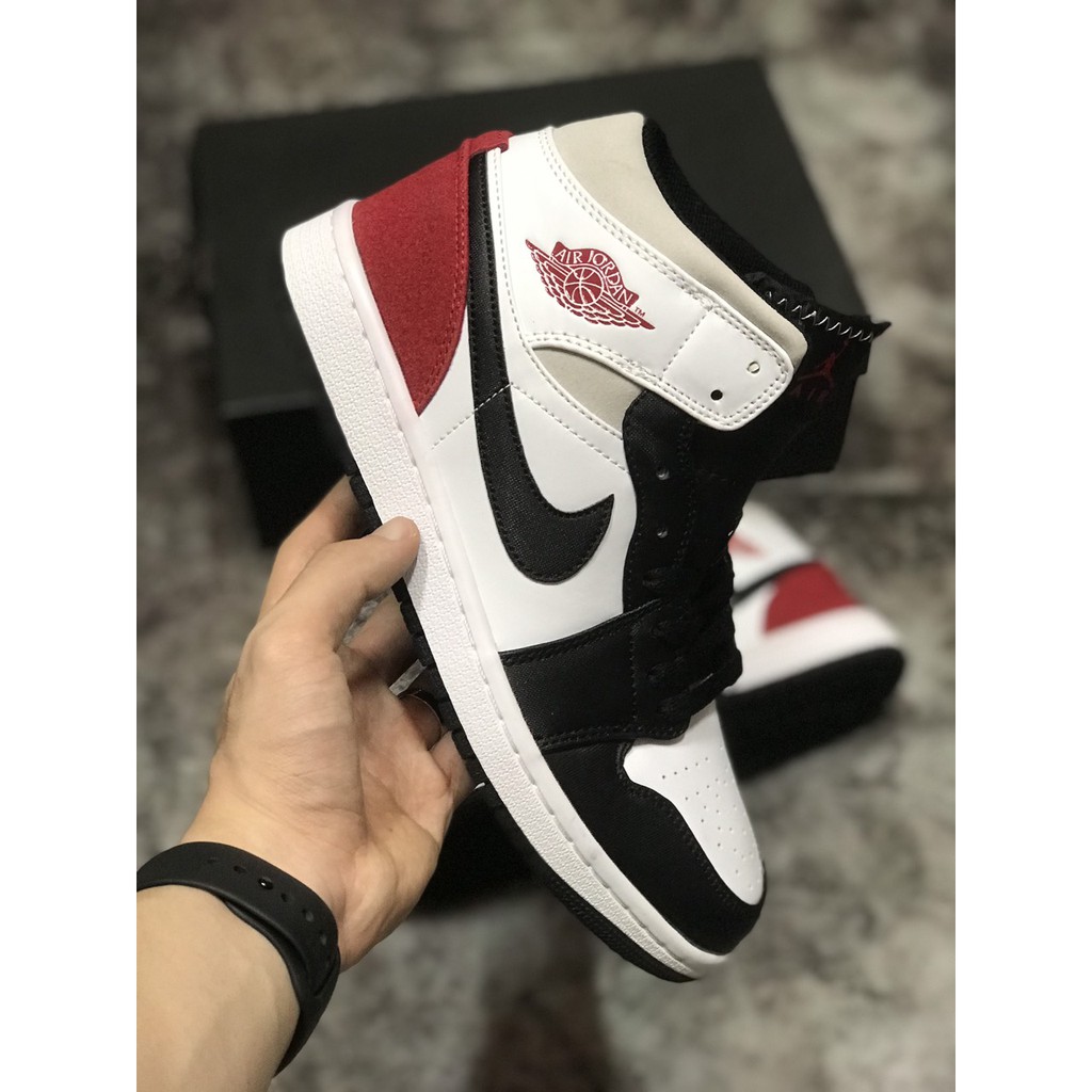 [KELLY SNEAKERS] GIÀY JORDAN 1 MID SE RED BLACKTOE