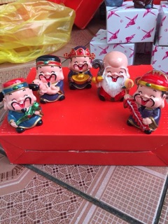 Tượng 5 ông thần tài