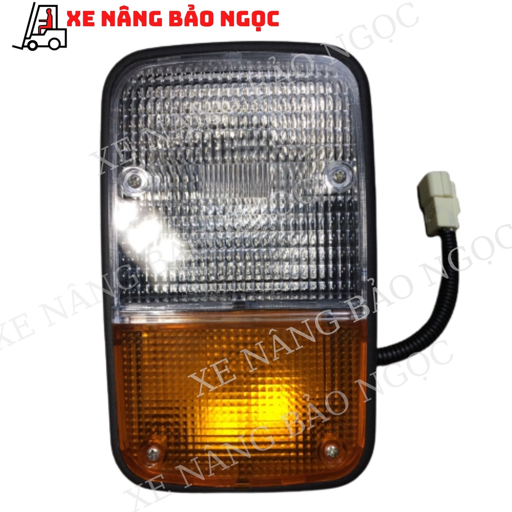 Đèn pha vàng xi nhan cho xe nâng Tyota 8FD25