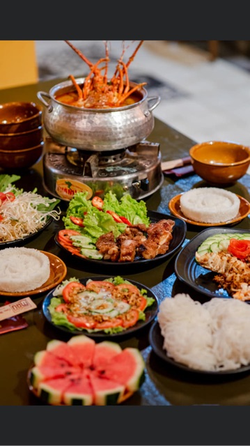 Nồi lẩu dáng tròn dáng đồng quê