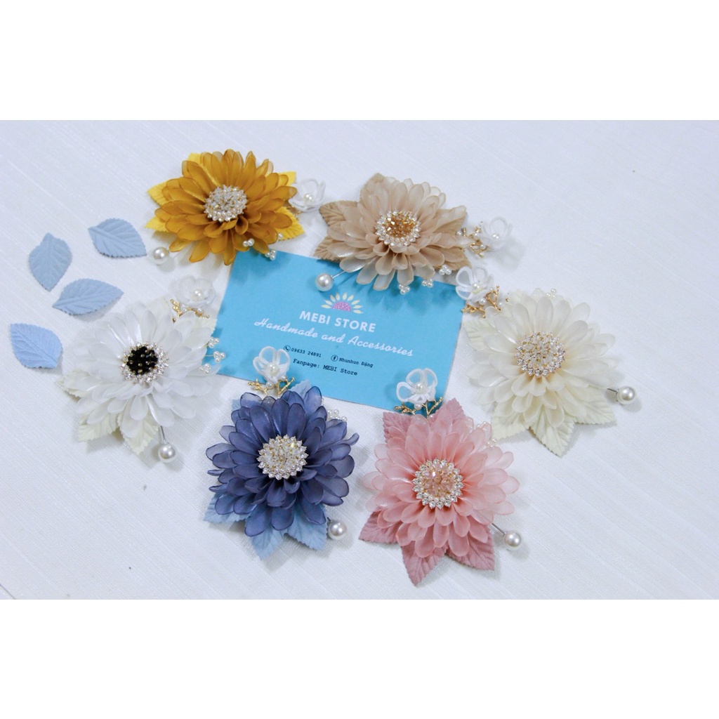 Ảnh thật- Hoa cài áo handmade mẫu hoa cúc voan mix phụ kiện siêu sang nhiều màu (NOBOX)
