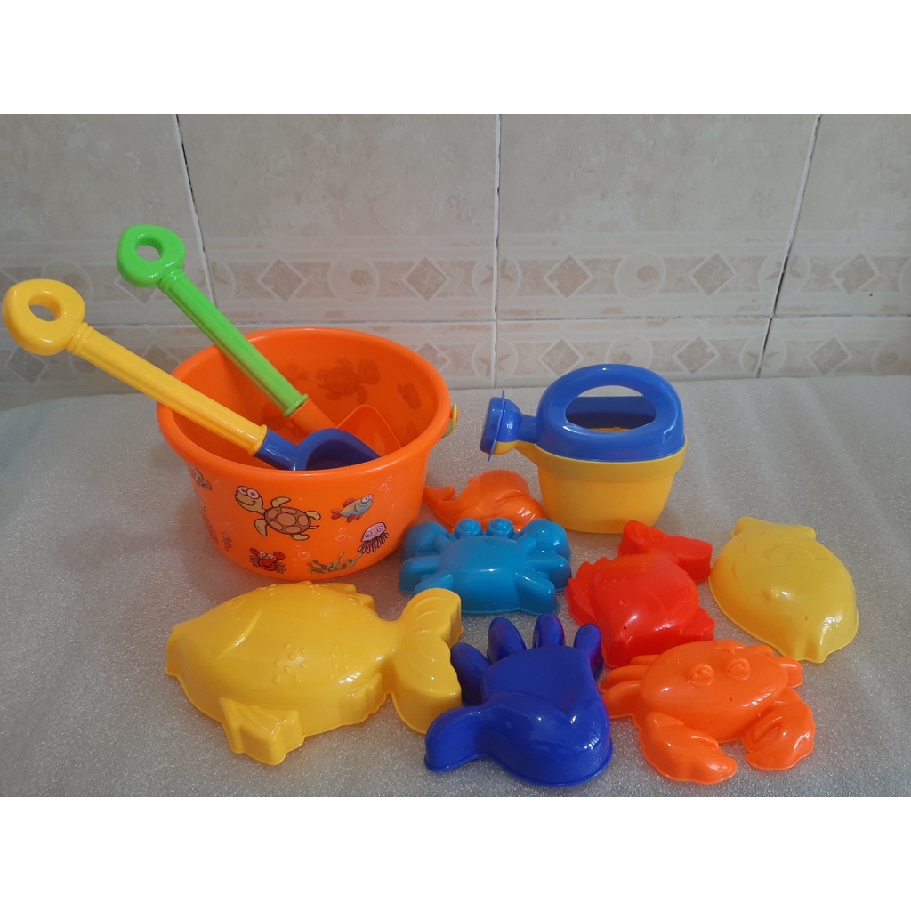 BỘ ĐỒ CHƠI ĐI BIỂN XÚC CÁT CÓ GUỒNG QUAY CHO BÉ KÈM 7 KHUÔN HÌNH  SIZE LỚN. HÀNG VIỆT NAM AN TOÀN CHO BÉ