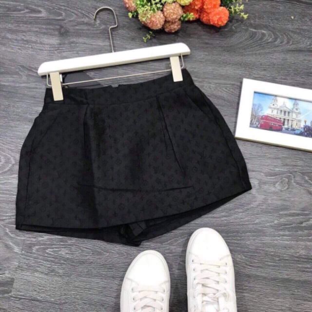 Chân váy phồng hoa nổi | BigBuy360 - bigbuy360.vn