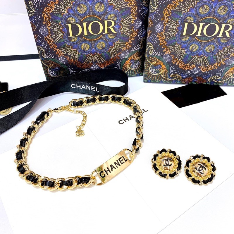 Chocker Khuyên Tai CN