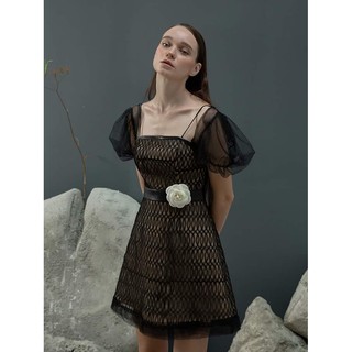 Đầm ren dáng xòe tay con Doris