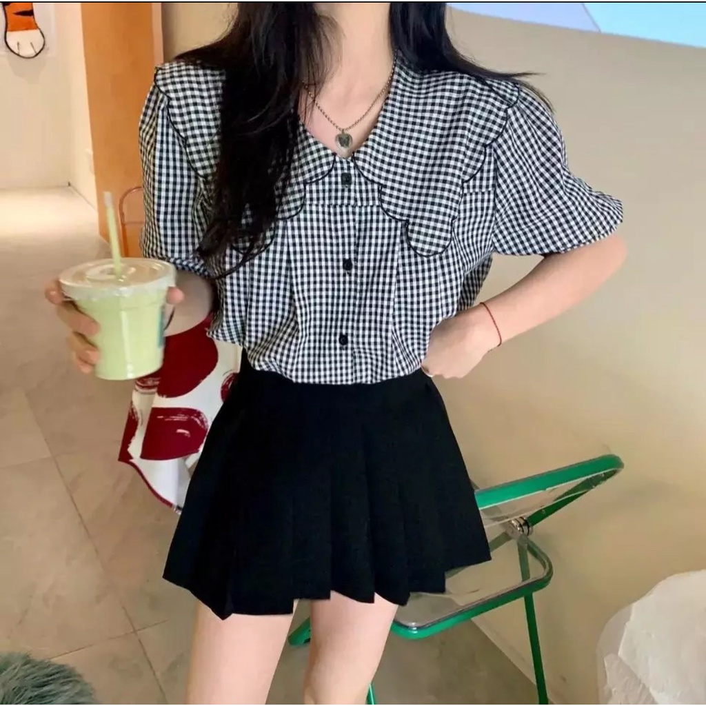 Áo sơ mi nữ ngắn tay kẻ caro đen trắng cổ lượn sóng cực xinh AM18