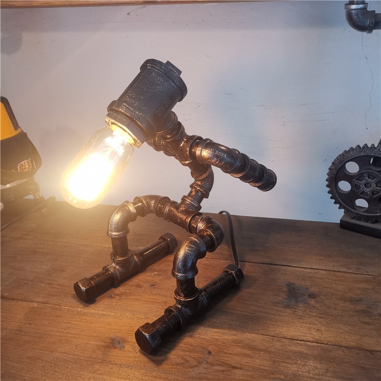 Đèn bàn thiết kế phong cách Steampunk - bằng ống sắt phi 21