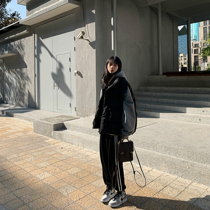 Quần Thể Thao Nữ Dài Ống Đứng Thời Trang Hàn Quốc Cá Tính